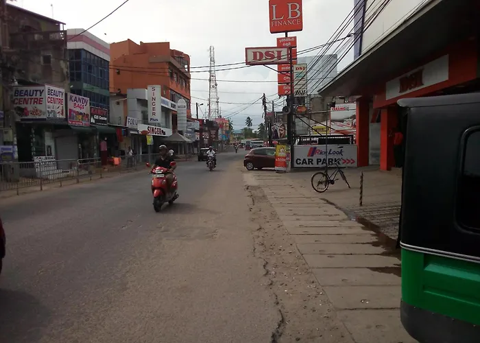 Randi Homestay